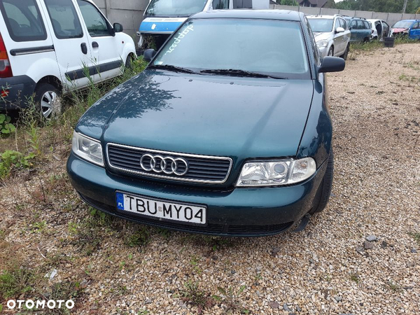 AUDI A4 CAŁA NA CZĘŚCI ZAWIESZENIE GWINT