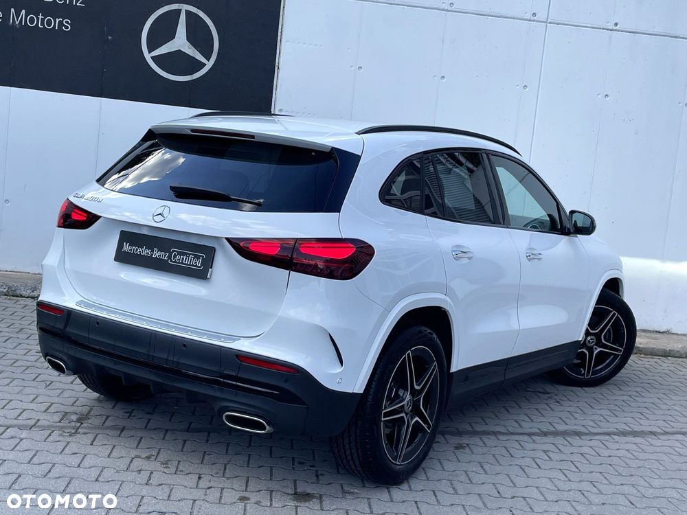 Mercedes-Benz GLA 200 d AMG Line 8G-DCT - 4