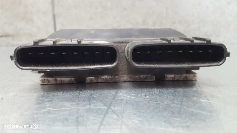 MODULO ELECTRONICO MAZDA 6 HATCHBACK 2002 -RF5C18701A - 4