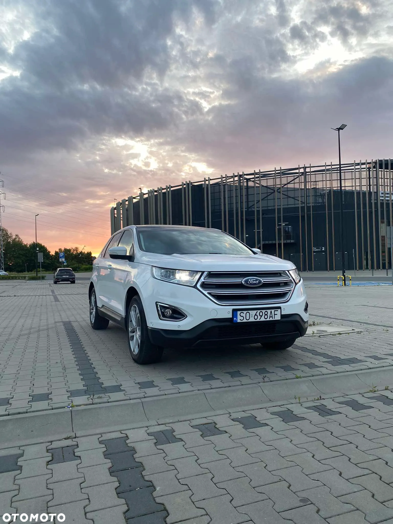 Ford Edge 2.0 TDCi Bi-Turbo 4x4 Titanium - 3