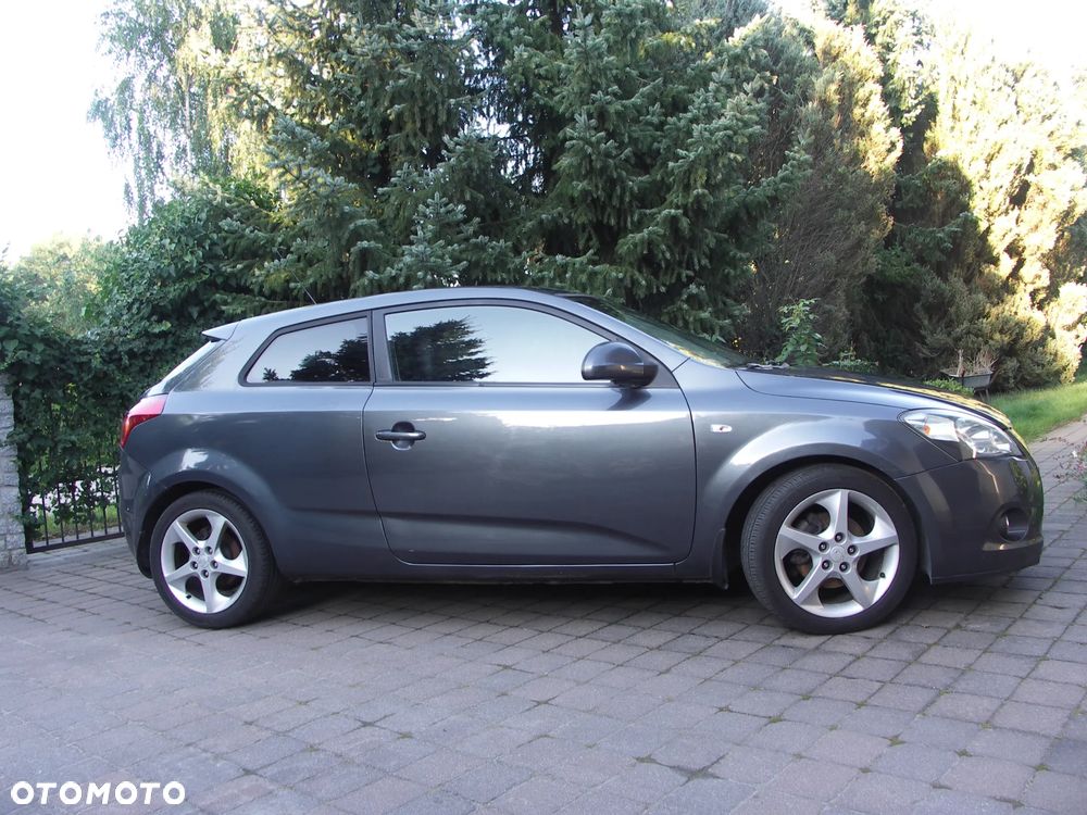 Kia ProCeed - 1