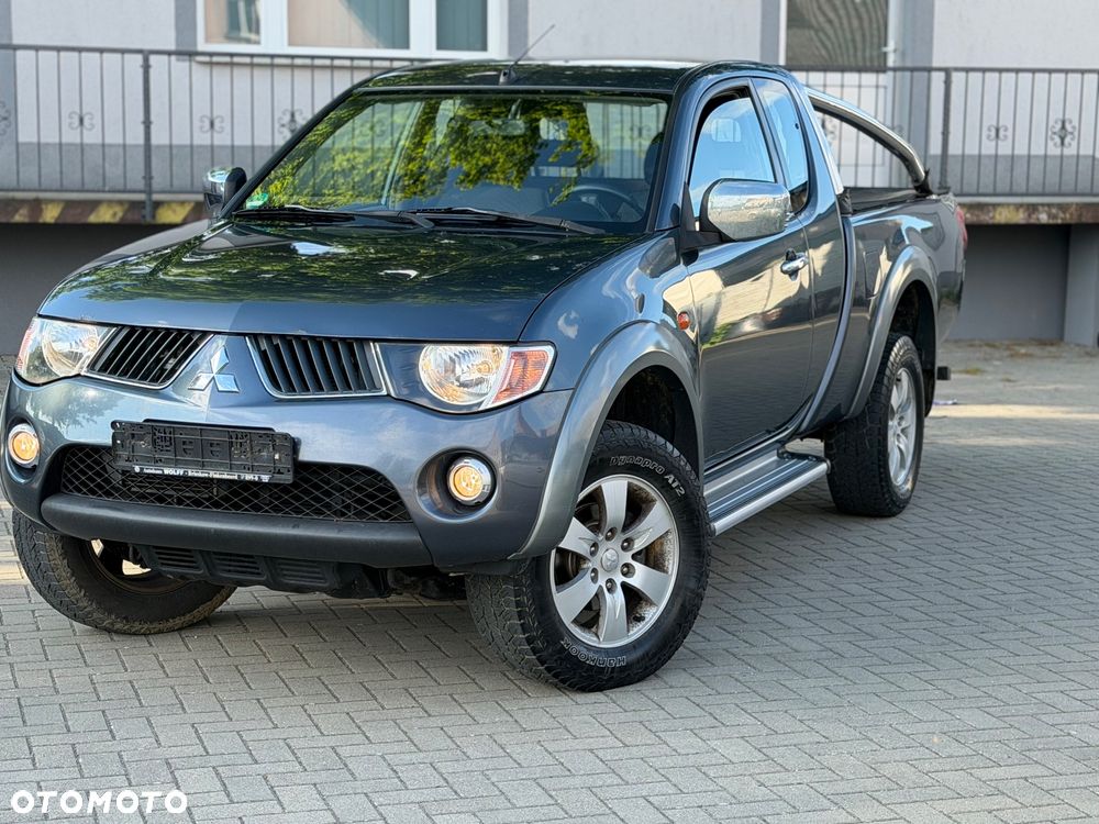 Mitsubishi L200 Pick Up 4x4 Intense Club Cab - 4