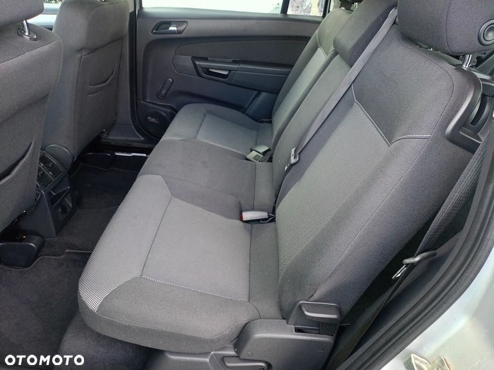 Opel Zafira 1.8 Design Edition - 12