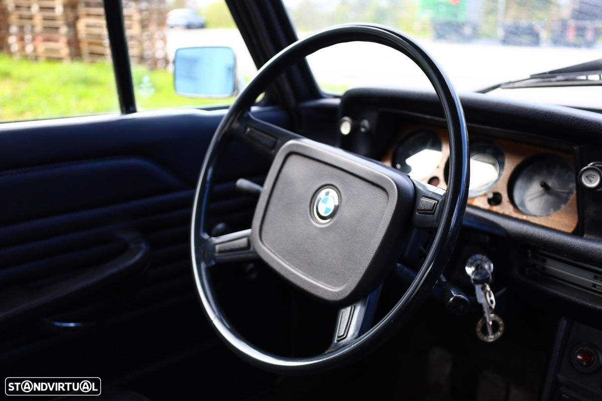 BMW 1502 - 28