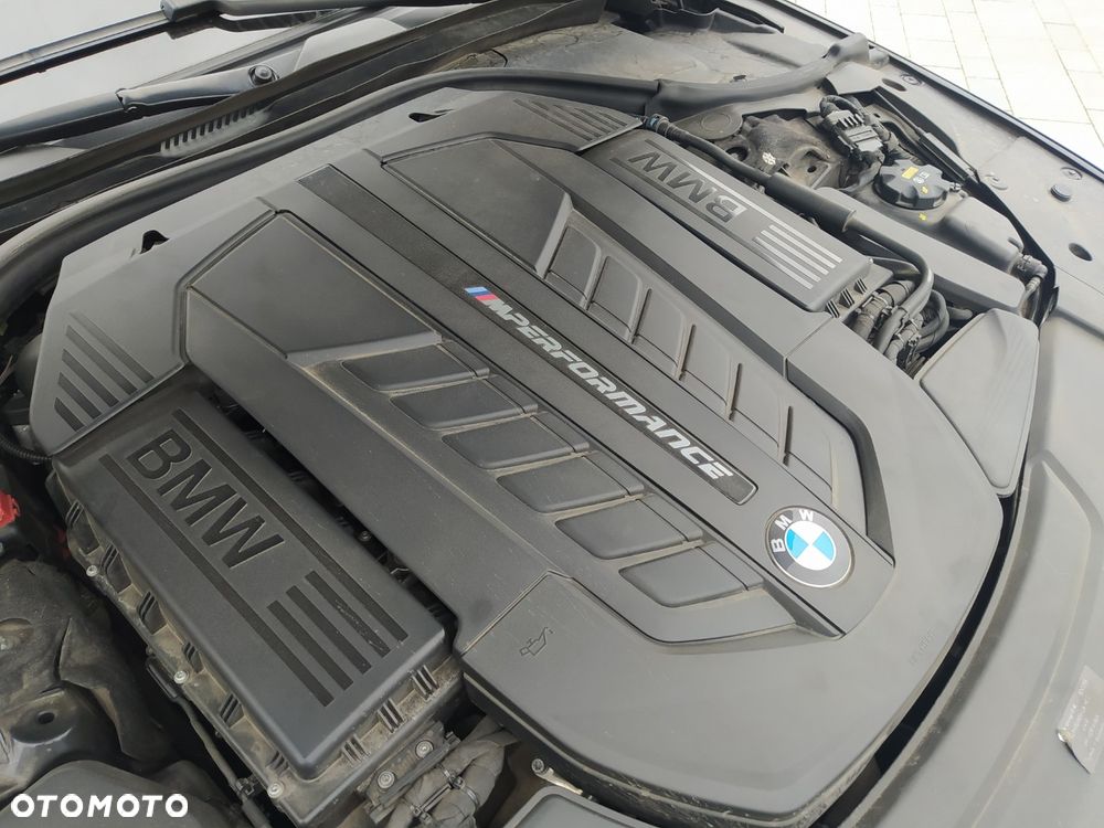 BMW Seria 7 M760Li xDrive - 16