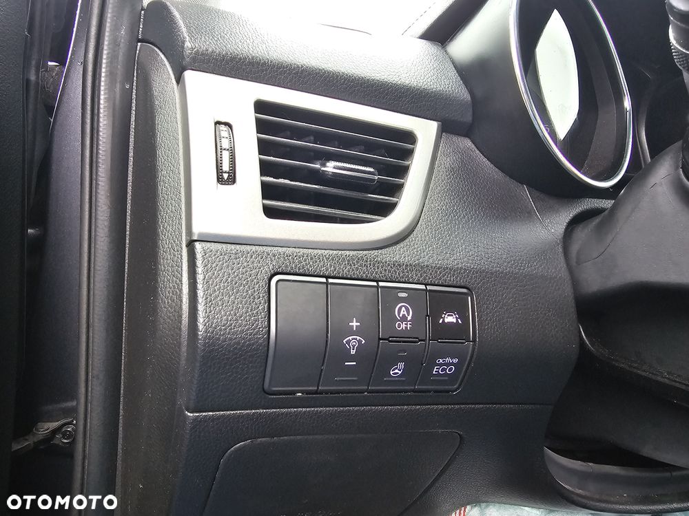 Hyundai i30 1.6 CRDI DCT Premium - 28