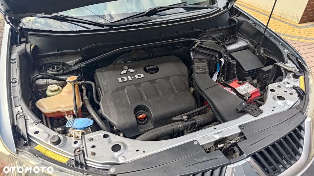 Mitsubishi Outlander 2.0 DID Intense - 9
