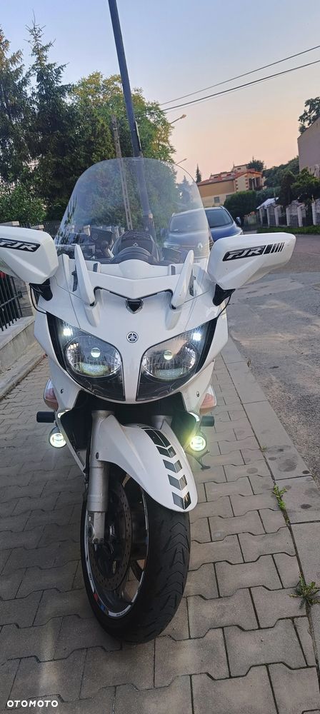 Yamaha FJR - 4