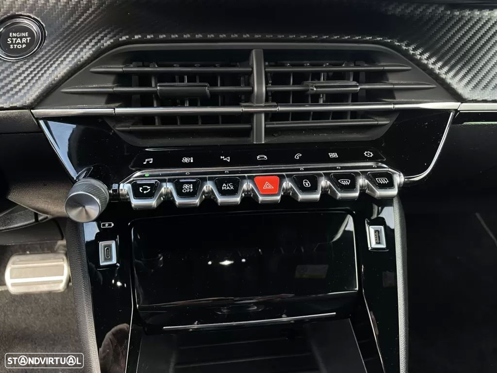 Peugeot 2008 1.2 PureTech GT Line EAT8 - 40