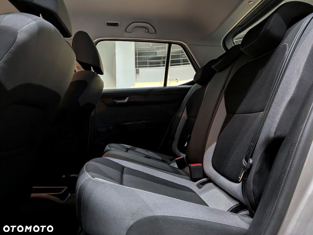 Skoda Fabia 1.0 Ambition - 11