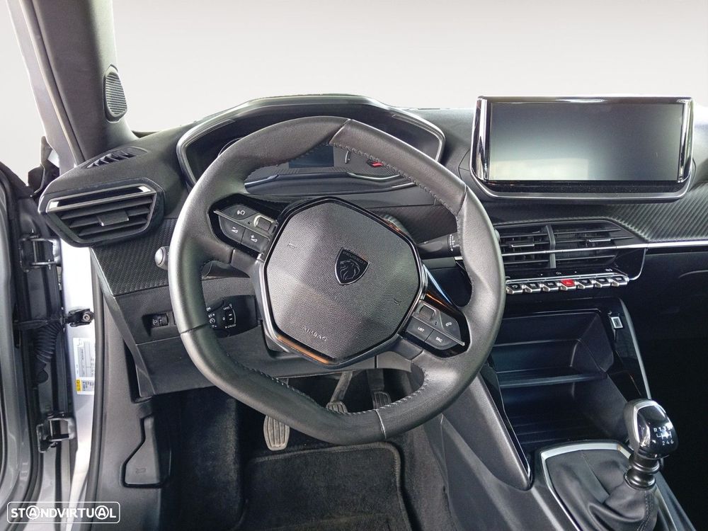 Peugeot 2008 1.2 PureTech Style - 12