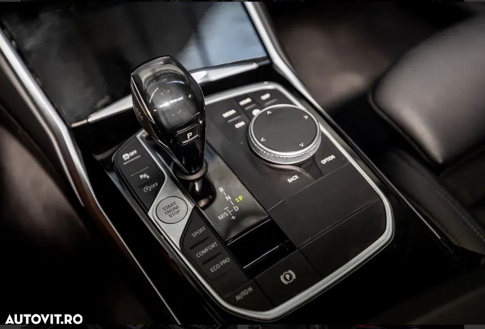 BMW Seria 3 320i AT - 20