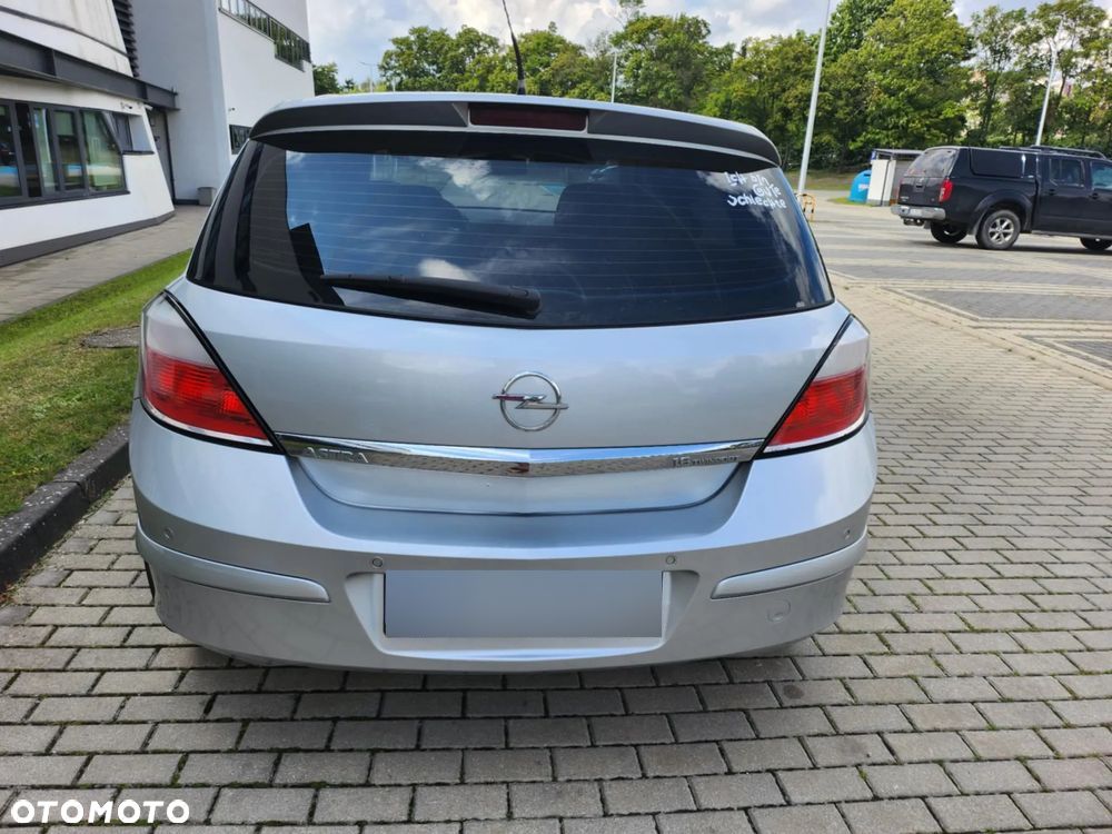Opel Astra - 4