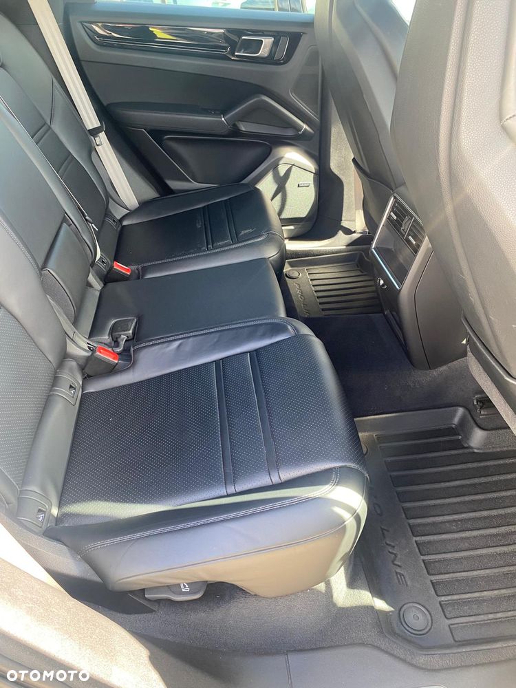 Porsche Cayenne E-Hybrid Platinum Edition - 16