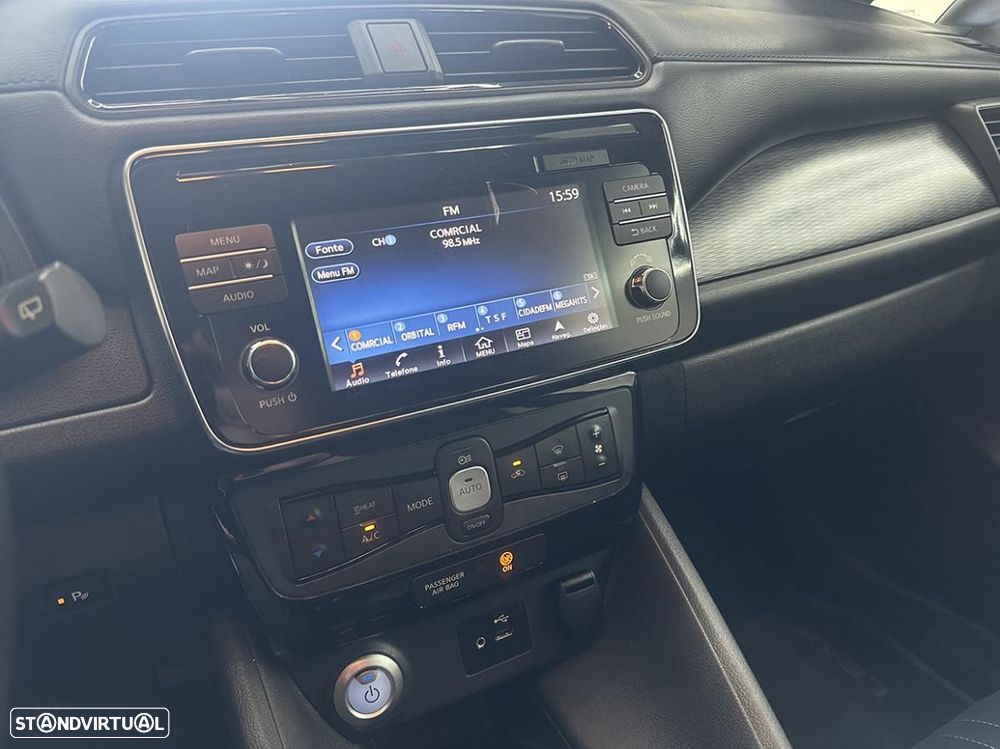 Nissan Leaf Acenta - 25