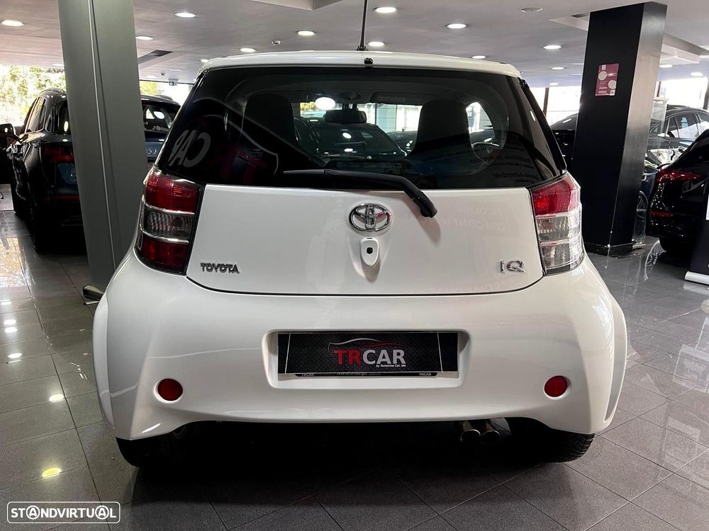 Toyota iQ 1.0 VVT-i 2 EP - 4