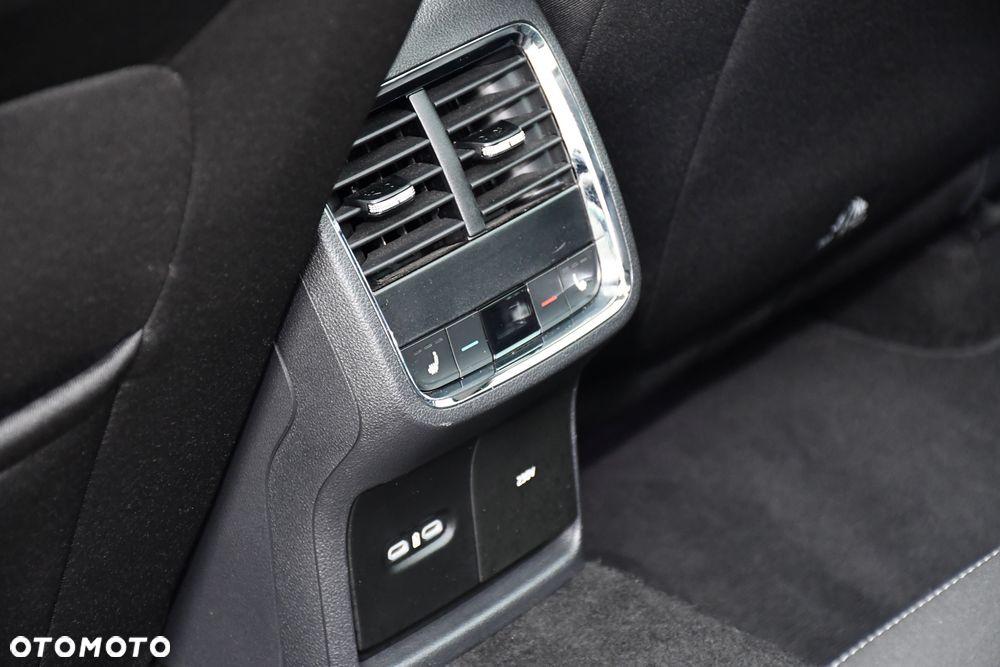 Skoda Octavia 2.0 TDI SCR Style DSG - 25