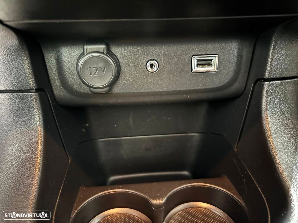 Citroën C3 1.2 PureTech Feel - 25