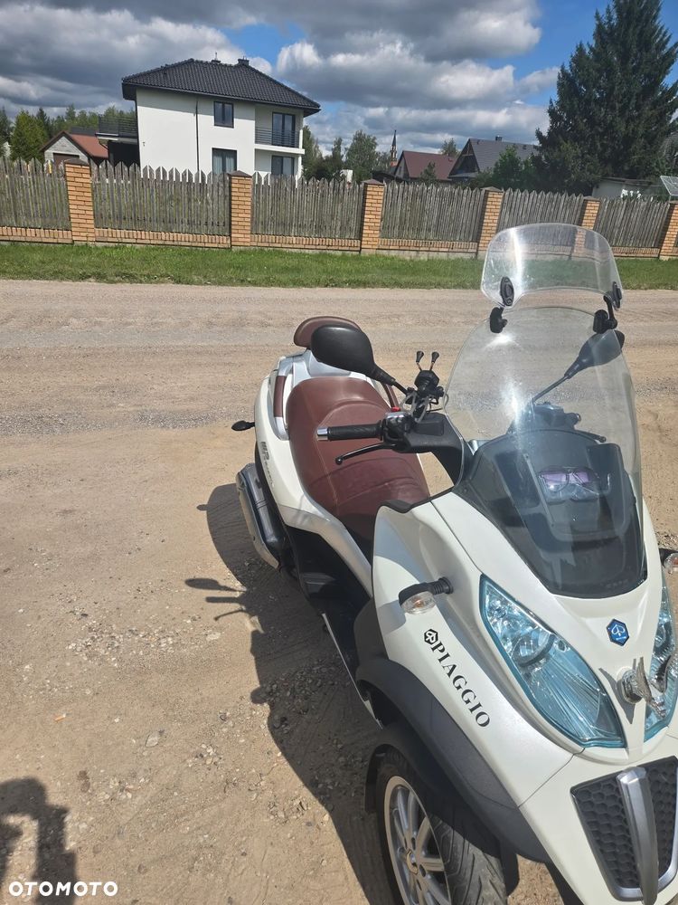 Piaggio MP-3 - 5