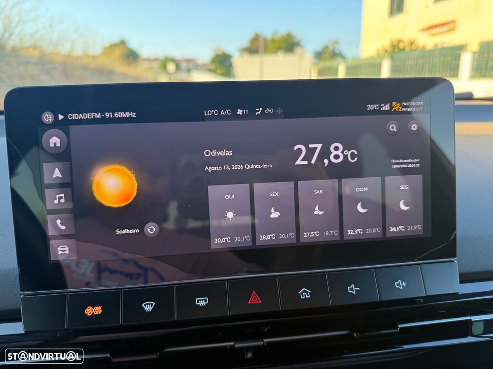 MG MG4 64 kWh Luxury - 35