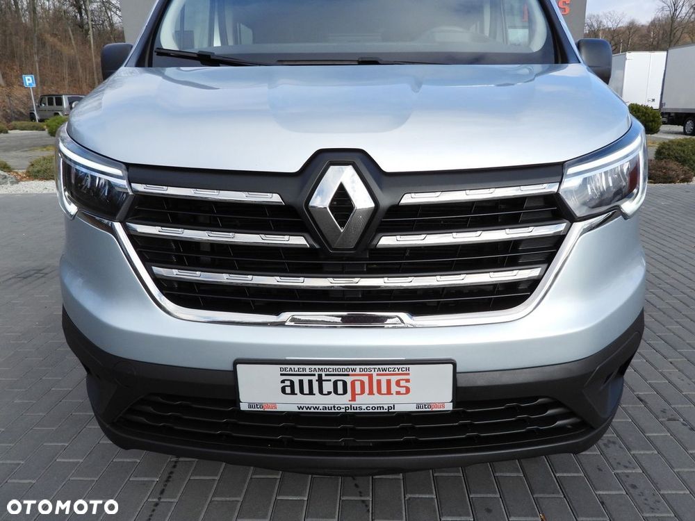 Renault TRAFIC FURGON BRYGADÓWKA 6 MIEJSC TEMPOMAT NAWIGACJA LEDY KLIMATYZACJA  130KM - 16
