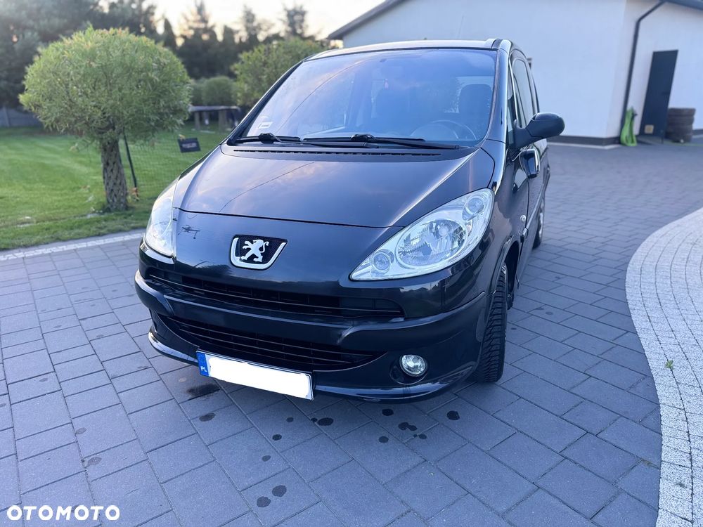 Peugeot 1007 1.4 Trendy - 11