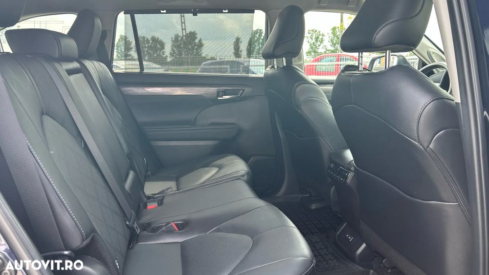 Toyota Highlander 2.5 L Dynamic Force 248CP Luxury Metallic - 8