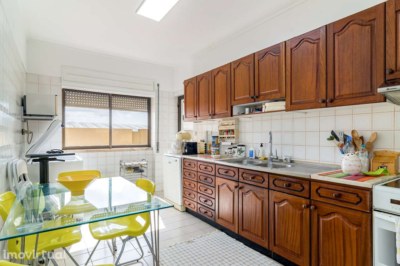 Apartamento T2, Pragal - Grande imagem: 5/15