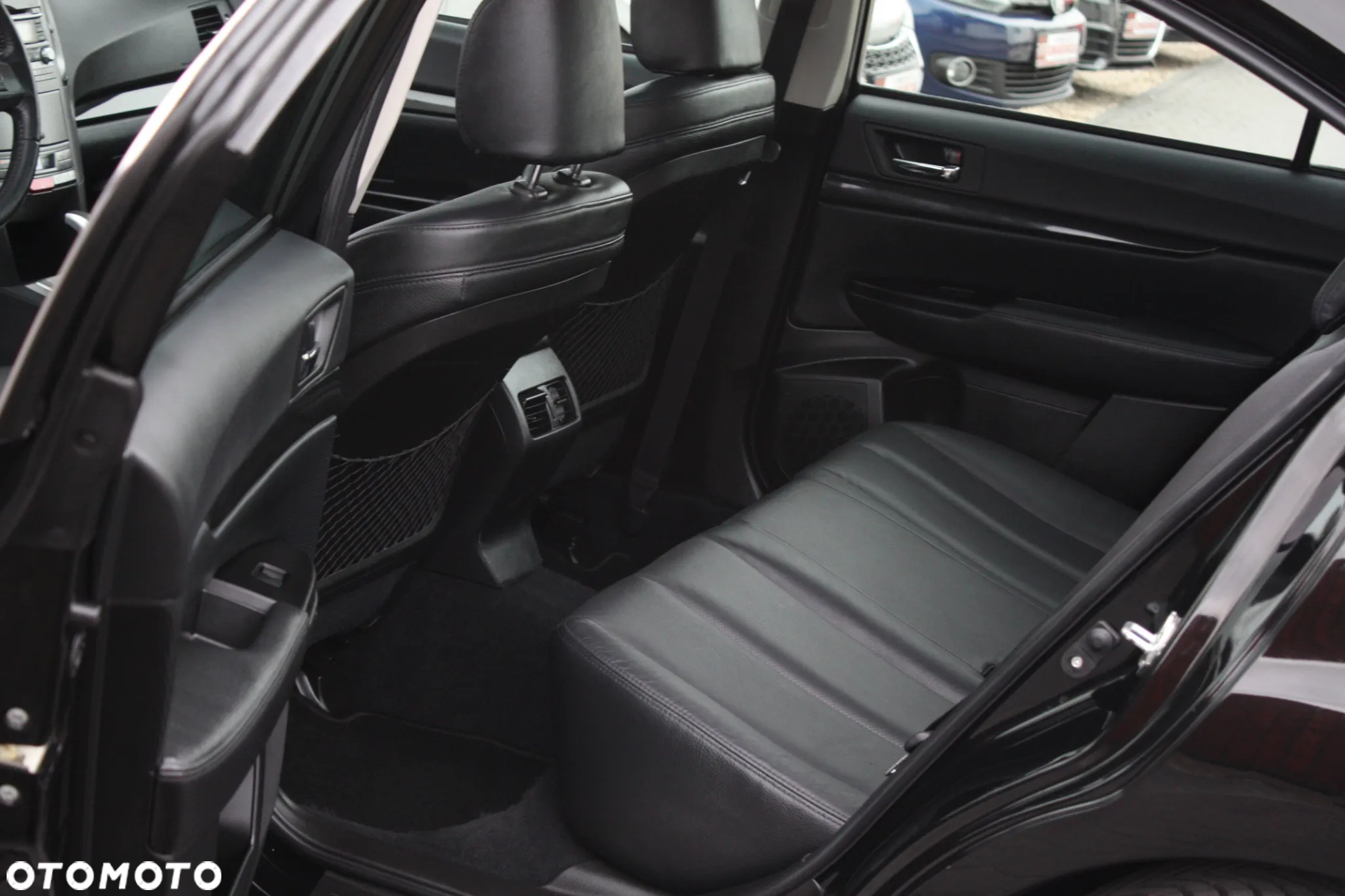 Subaru Legacy 2.5i Sport - 32