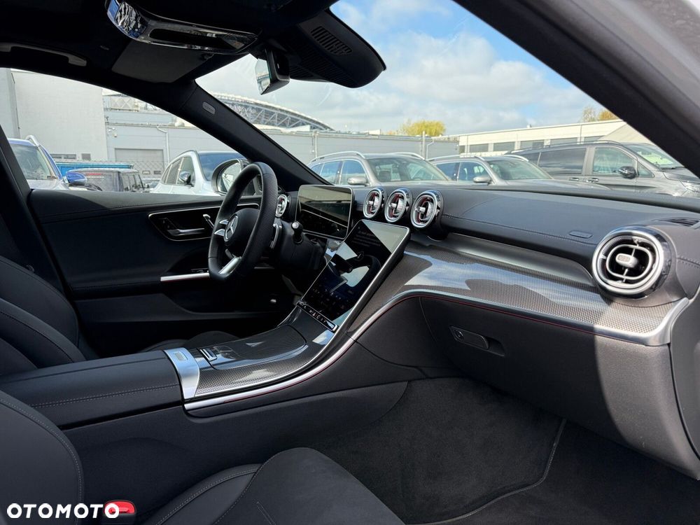 Mercedes-Benz Klasa C 300 mHEV 4-Matic AMG - 24