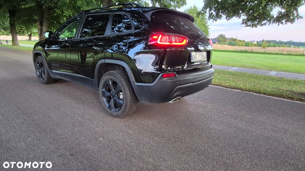 Jeep Cherokee - 9