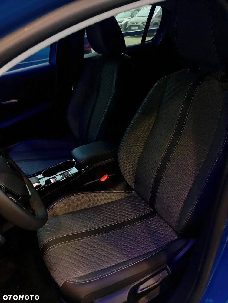 Peugeot 208 1.2 mHEV Allure - 10