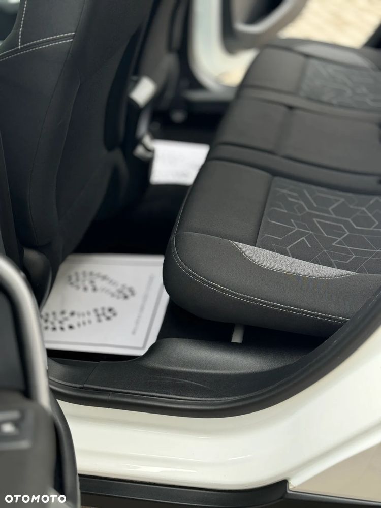 Peugeot 2008 1.6 BlueHDi Style - 25