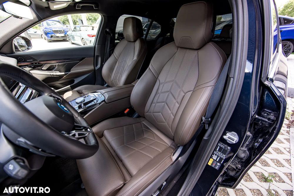 BMW i5 - 25