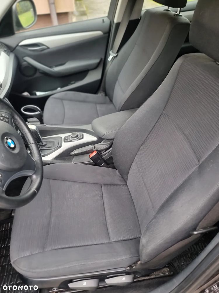 BMW X1 xDrive20d - 11