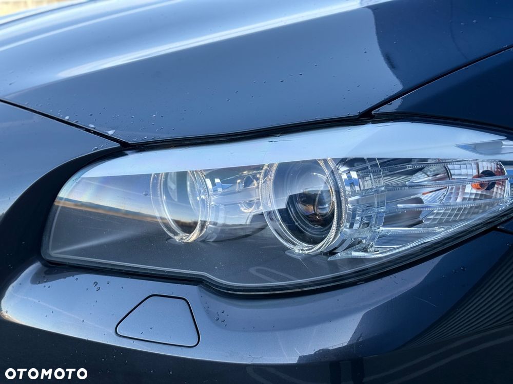 BMW Seria 5 520d - 25