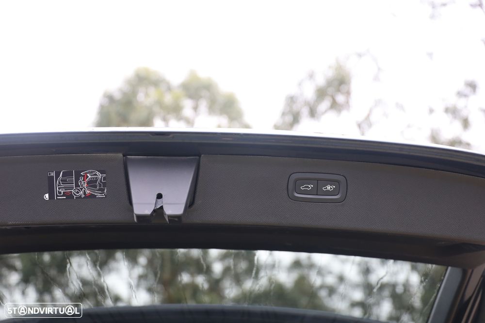 Volvo XC 90 2.0 T8 PHEV Plus Bright AWD - 7