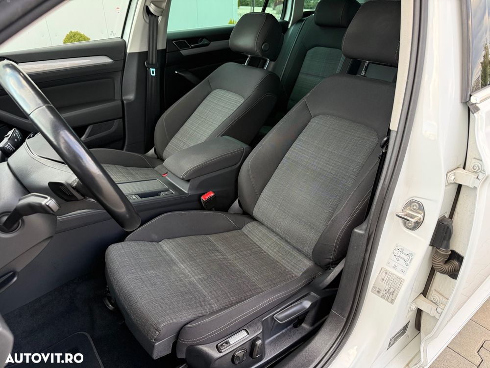 Volkswagen Passat 2.0 TDI SCR DSG Business - 12
