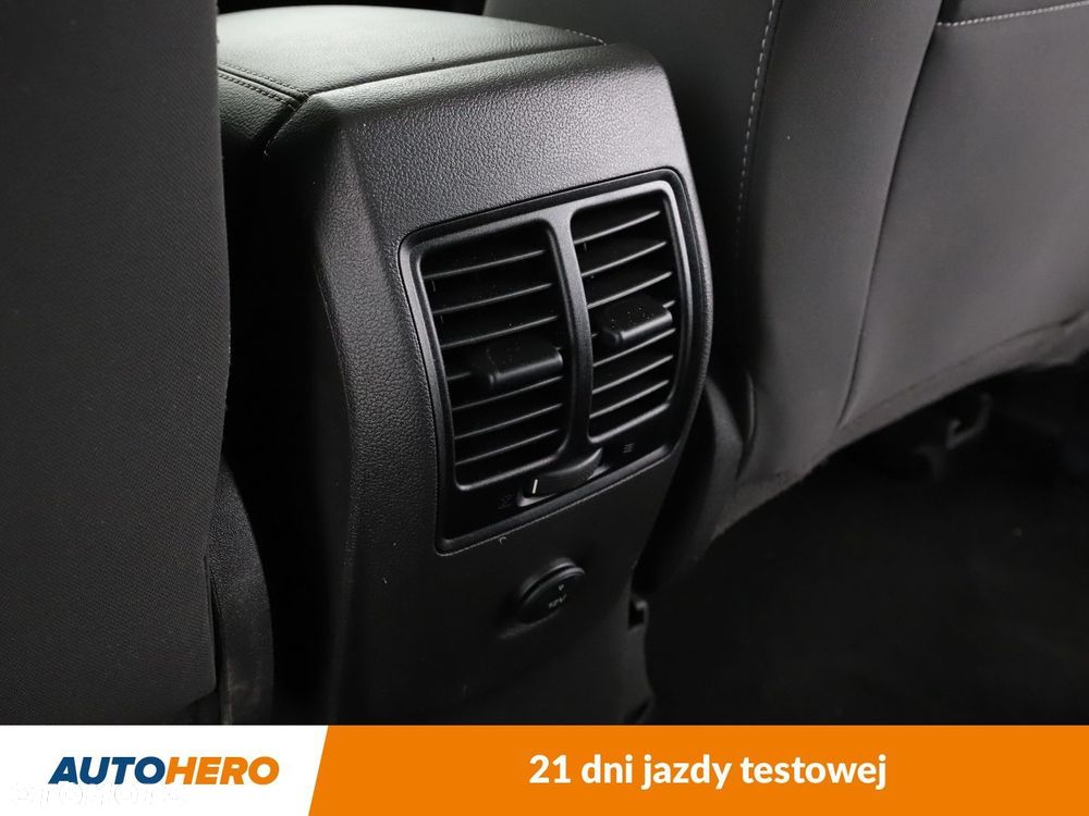 Ford Kuga - 28