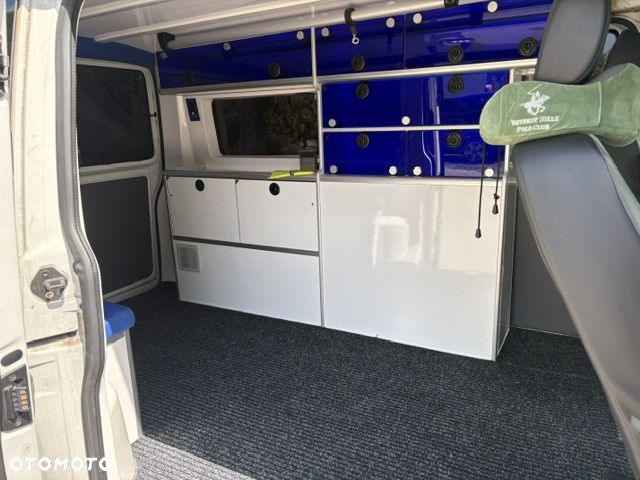Volkswagen Transporter - 27