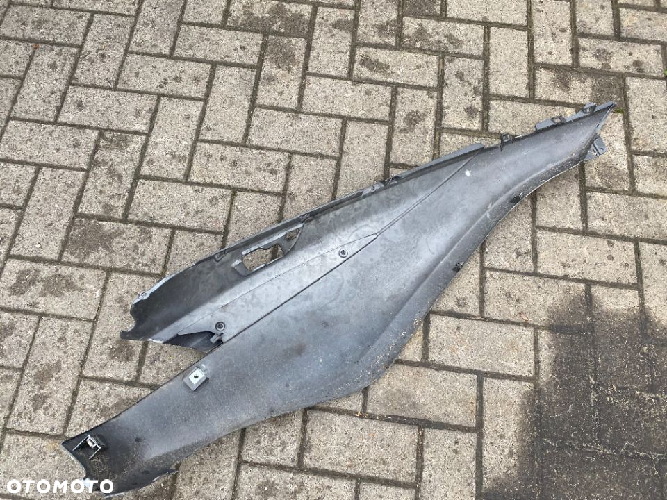 Boczek owiewka lewy Piaggio  X10 125cm - 4