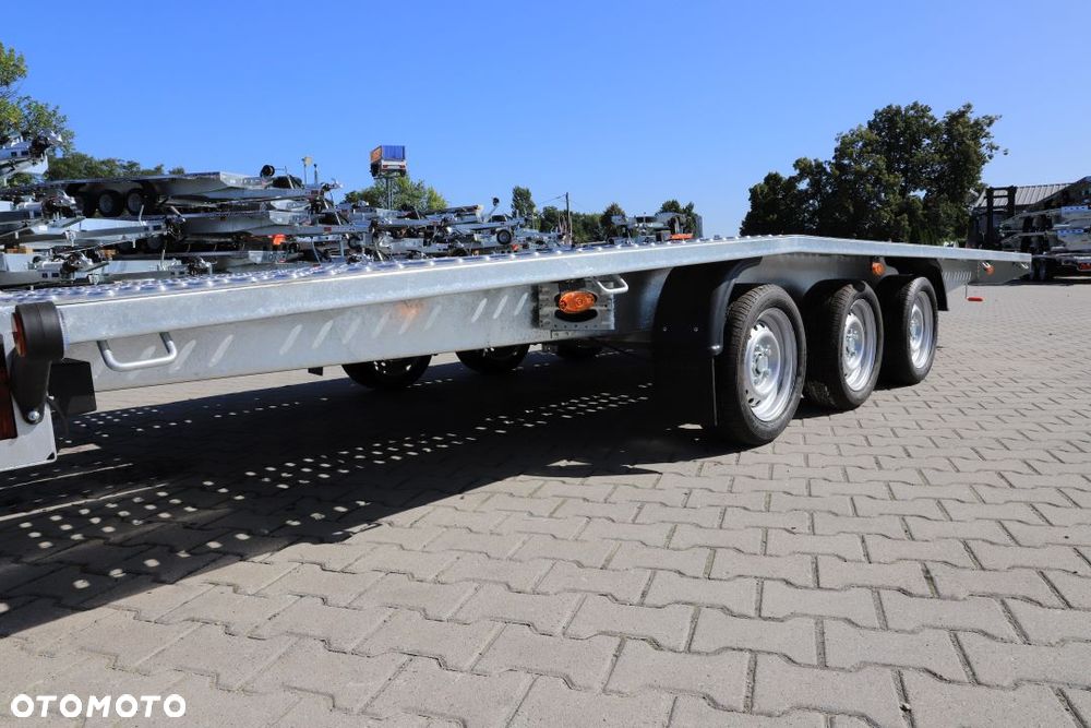 Niewiadów Jupiter 5.5 x2.4+ alu ryfel 3 osie DMC 3500 kg FULL LED - 11