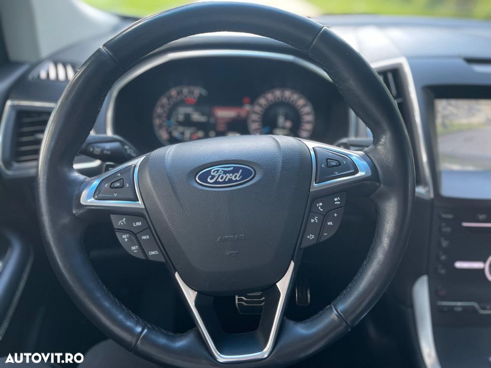 Ford Edge - 26