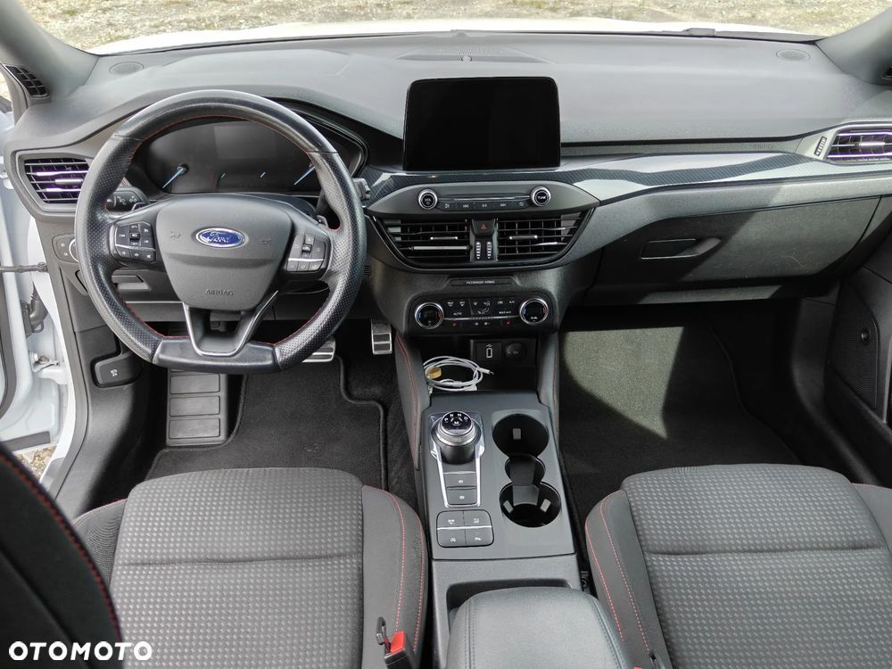 Ford Focus - 26