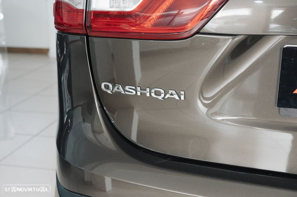 Nissan Qashqai 1.5 dCi N-Connecta - 6