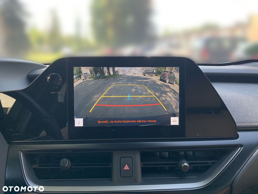 Lexus UX 250h GPF Business 2WD - 21