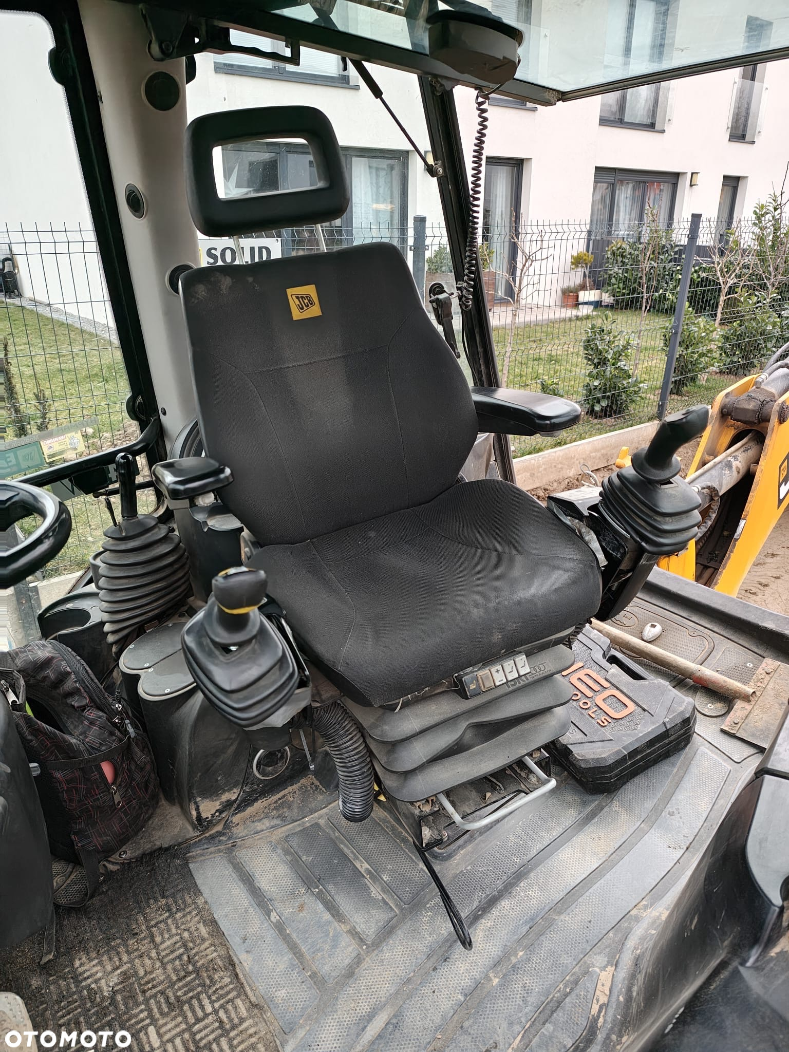 JCB 4CX - 12