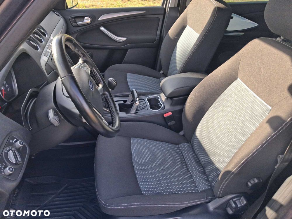 Ford Galaxy - 6