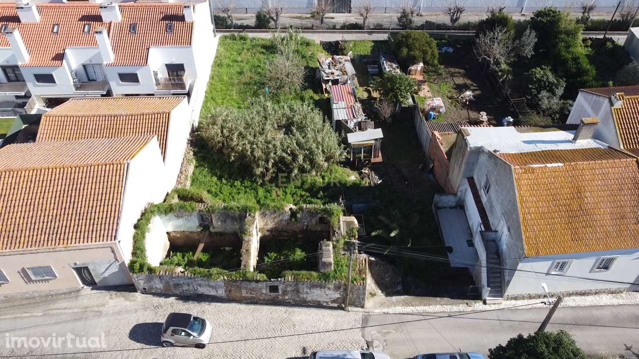 Ruina | Centro de Bucelas - Grande imagem: 2/9