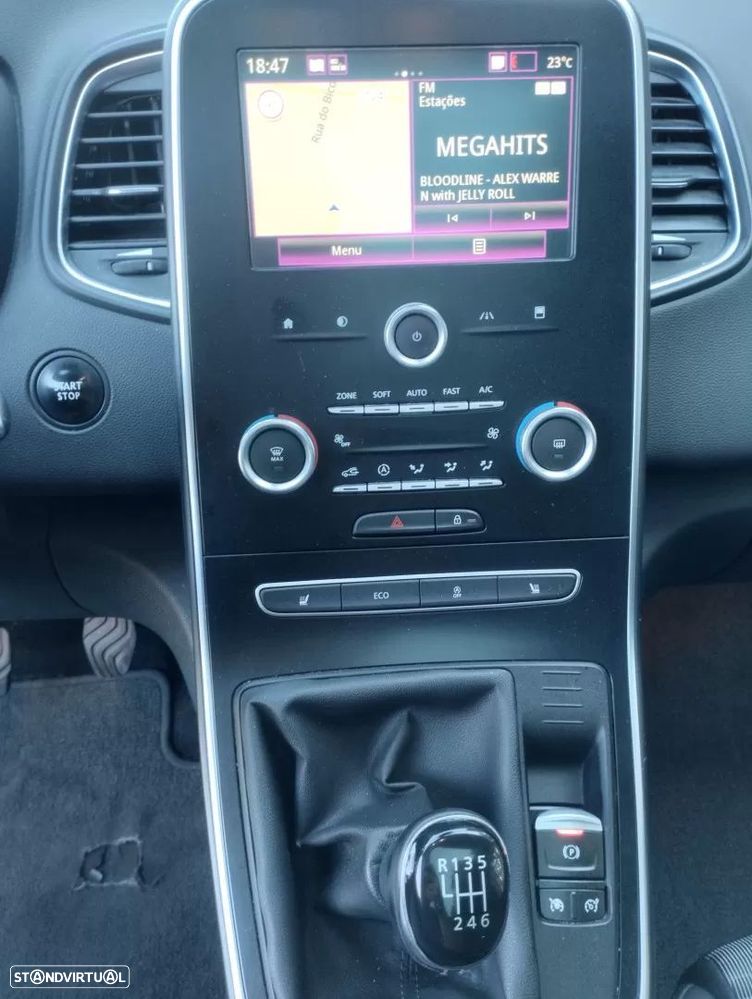 Renault Grand Scénic ENERGY dCi 130 INTENS - 23